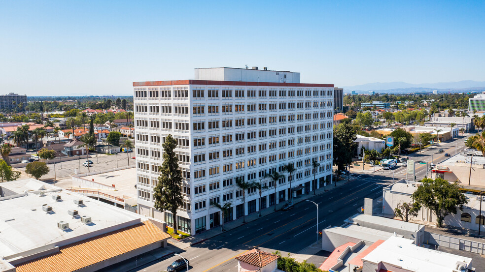 1200 N Main St, Santa Ana, CA for sale - Building Photo - Image 1 of 15