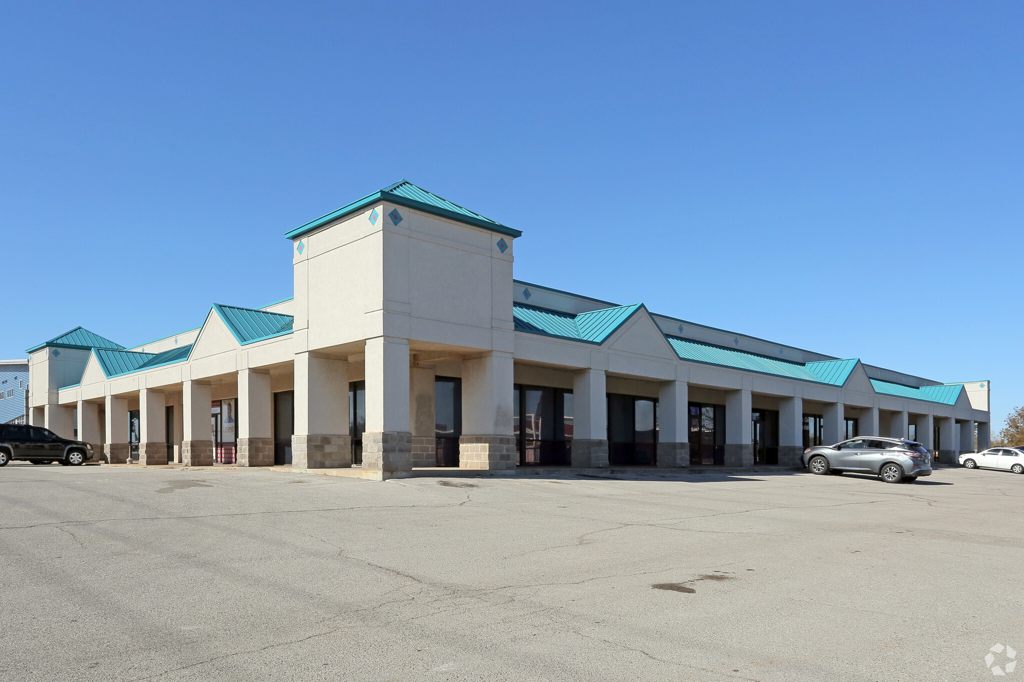 3901-3909 SE 29th St, Oklahoma City, OK for lease Primary Photo- Image 1 of 3