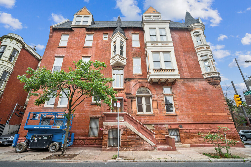 2300 Locust St, Philadelphia, PA for sale - Building Photo - Image 3 of 18