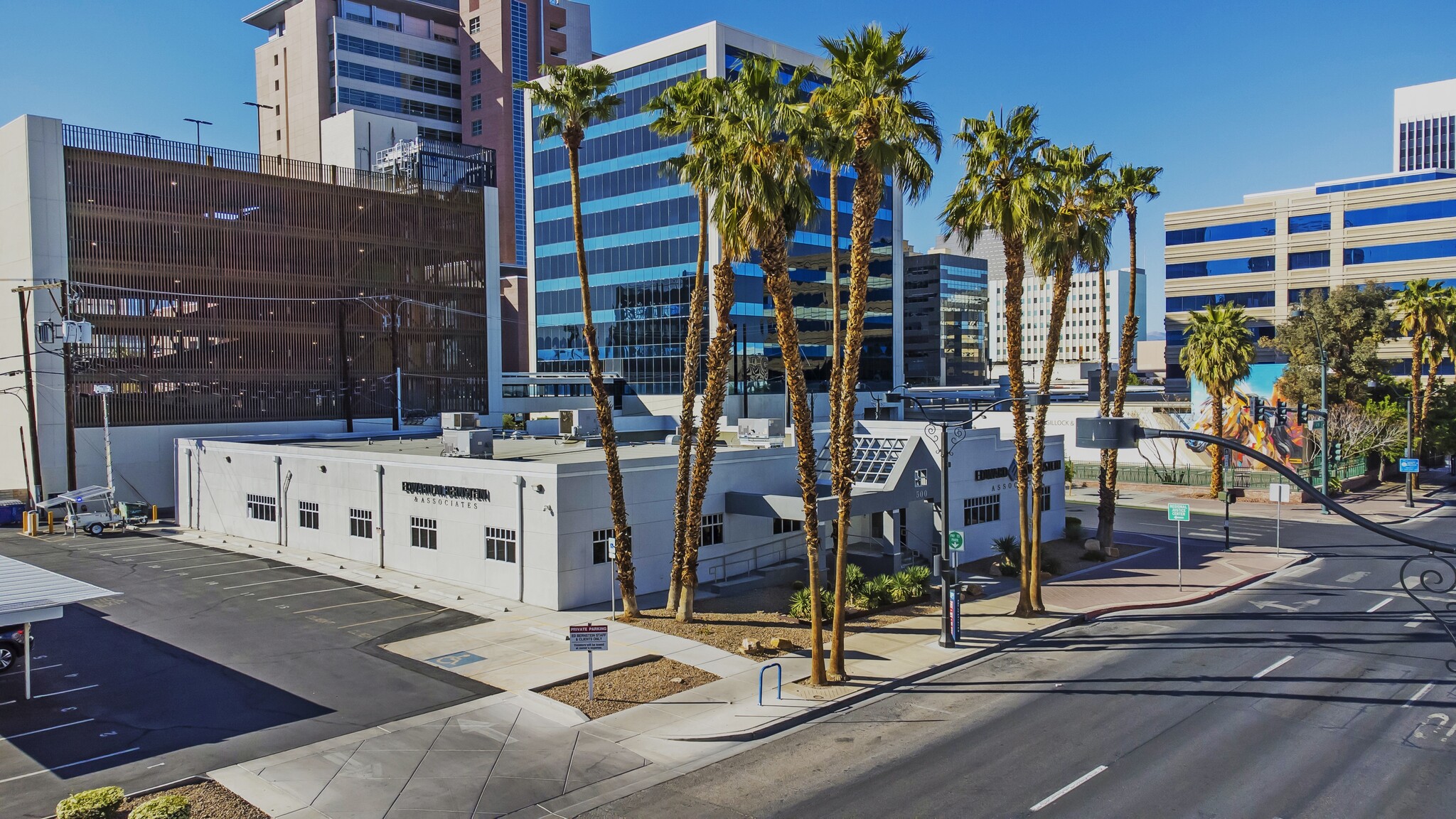 500 S 4th St, Las Vegas, NV for sale Building Photo- Image 1 of 36