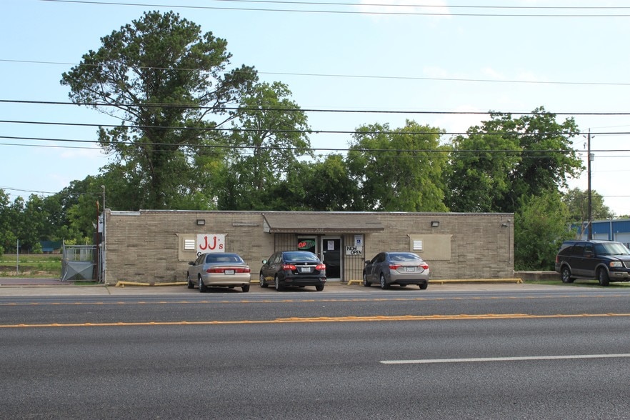 7127 Highway 6, Hitchcock, TX for sale - Building Photo - Image 1 of 1