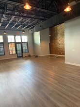 1561 Lakefront Dr, Lakewood Ranch, FL for lease Interior Photo- Image 2 of 4