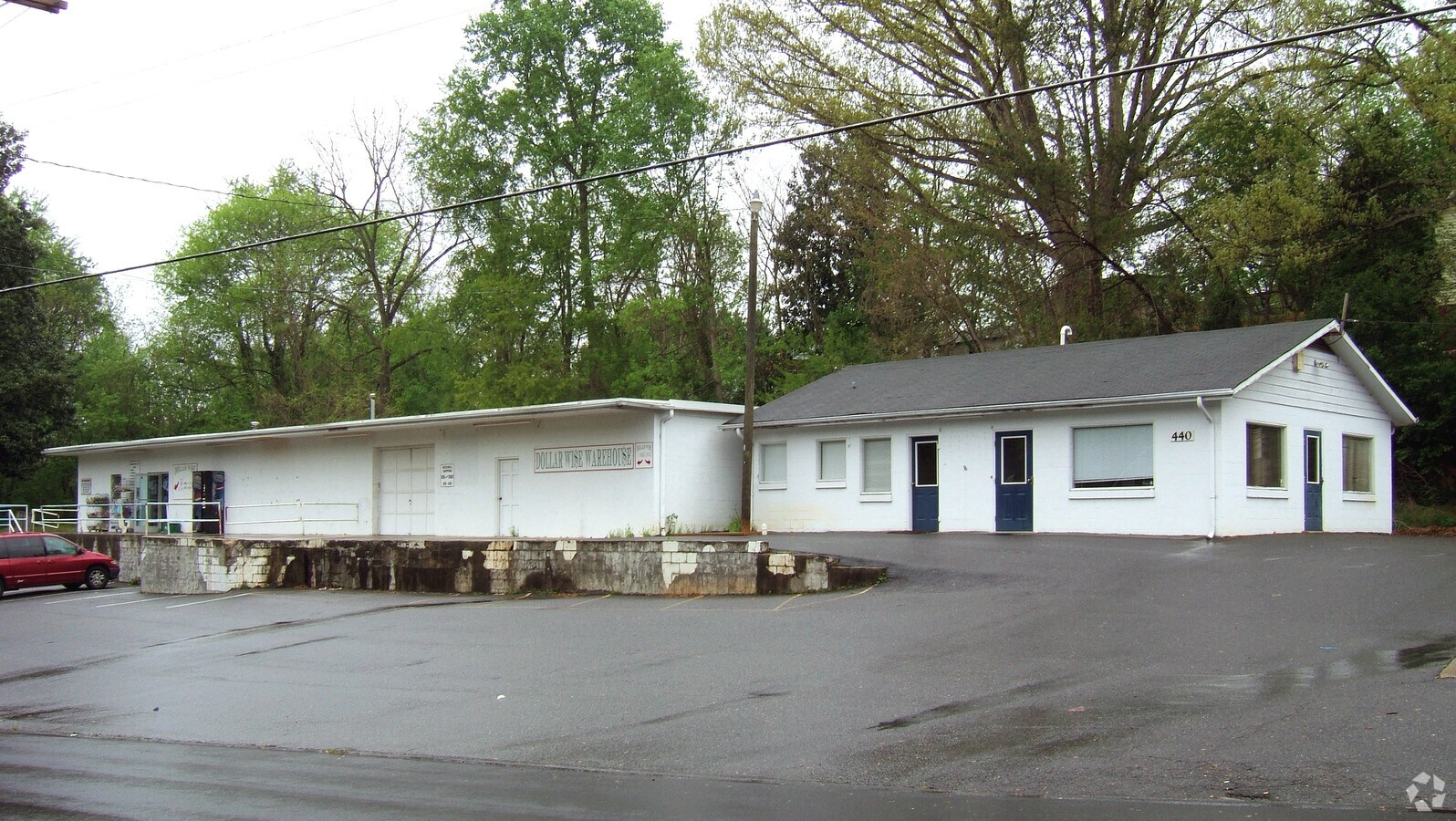 440 W Main St, Jonesville, NC 28642