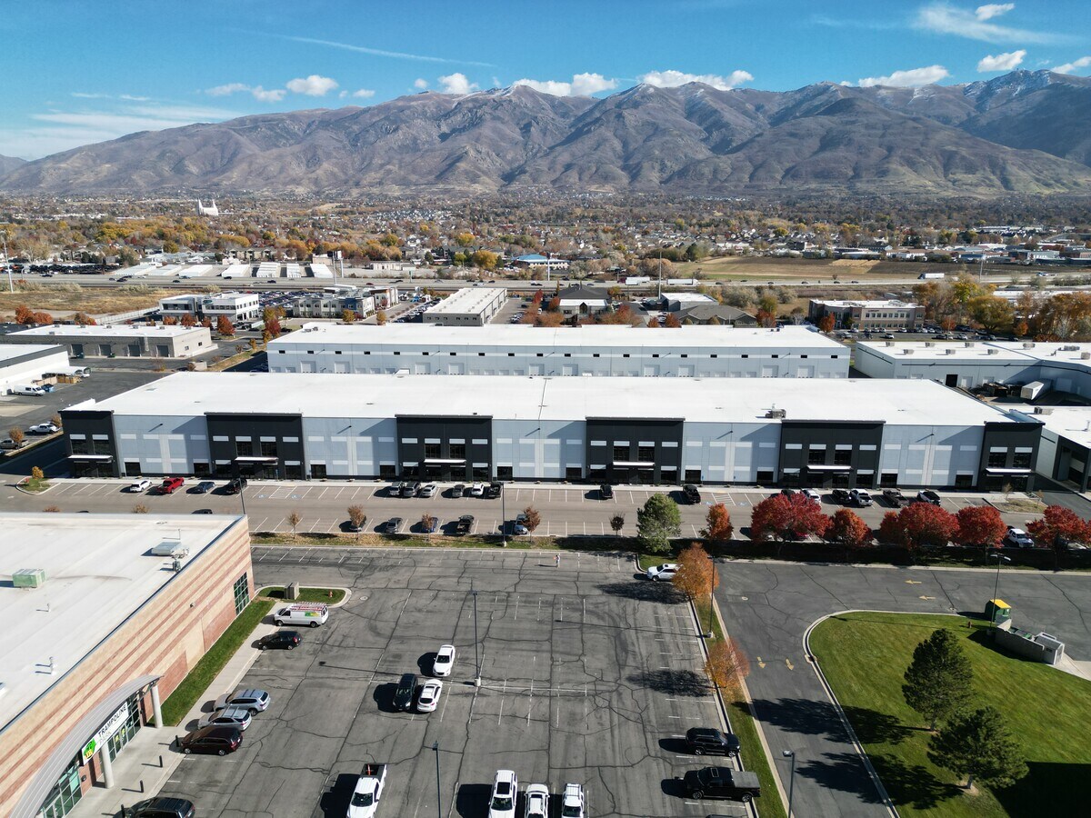 565 N Kays Dr, Kaysville, UT 84037