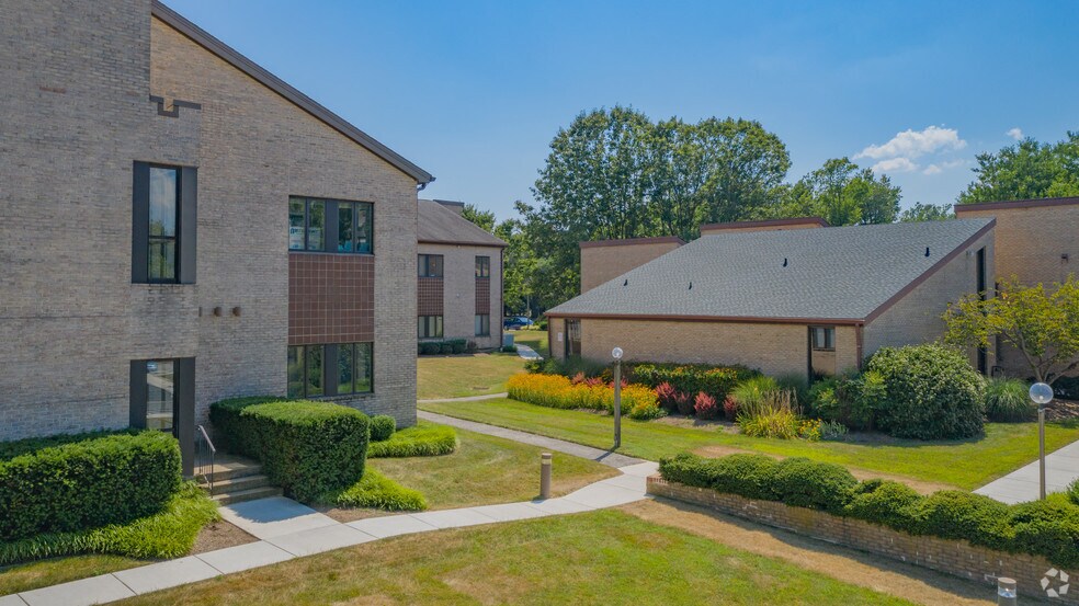 277 Peninsula Farm Rd, Arnold, MD for sale - Primary Photo - Image 1 of 1