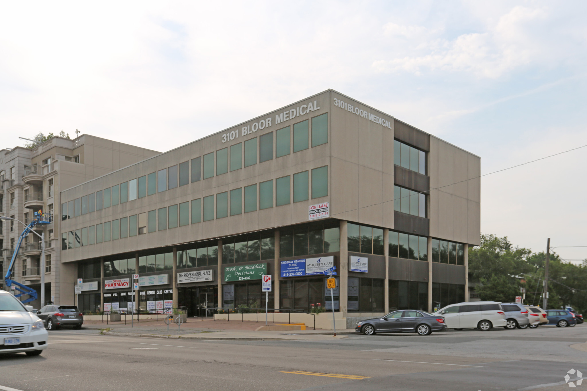 3101 Bloor St W, Toronto, ON for lease Primary Photo- Image 1 of 6