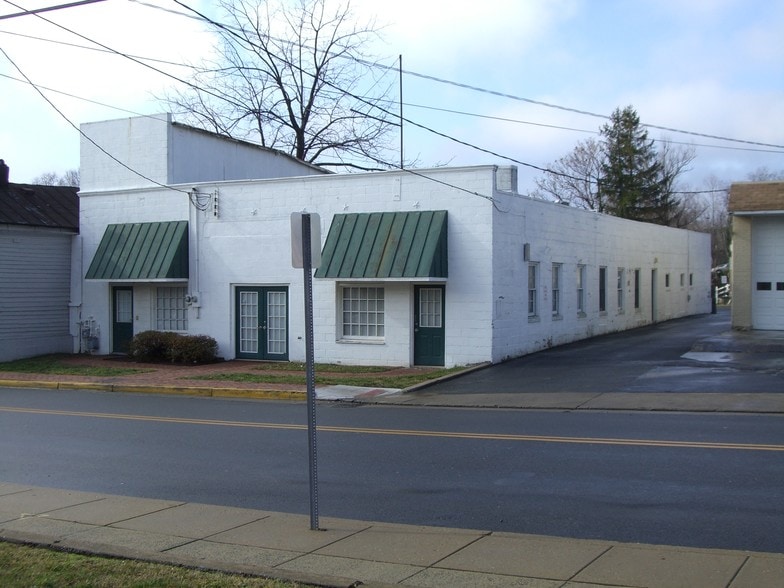8 South St SW, Leesburg, VA for lease - Building Photo - Image 3 of 5