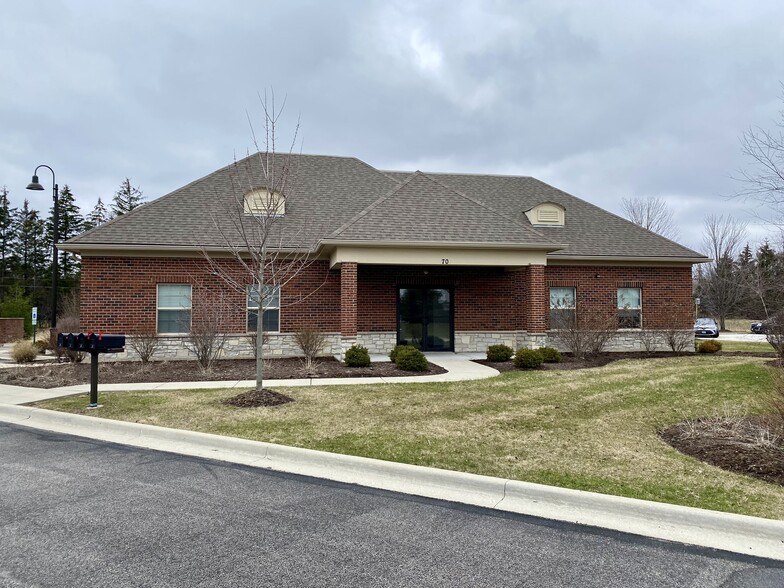 70 Landover Pky, Lake Zurich, IL for lease - Building Photo - Image 1 of 5