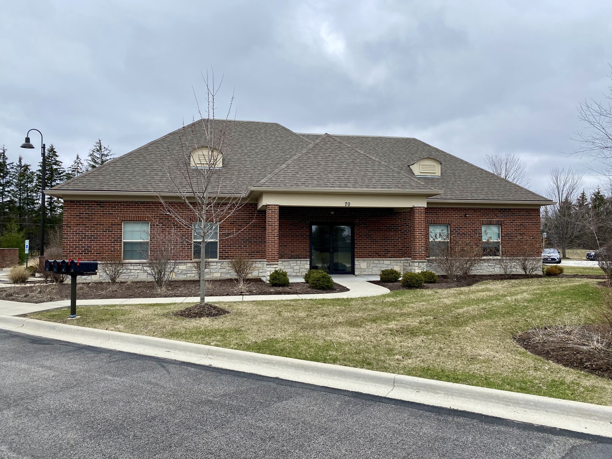 70 Landover Pky, Lake Zurich, IL for lease Building Photo- Image 1 of 6