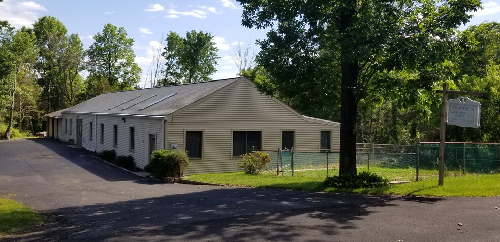 1992 Burnt Mills Rd, Bedminster, NJ for sale - Building Photo - Image 1 of 1