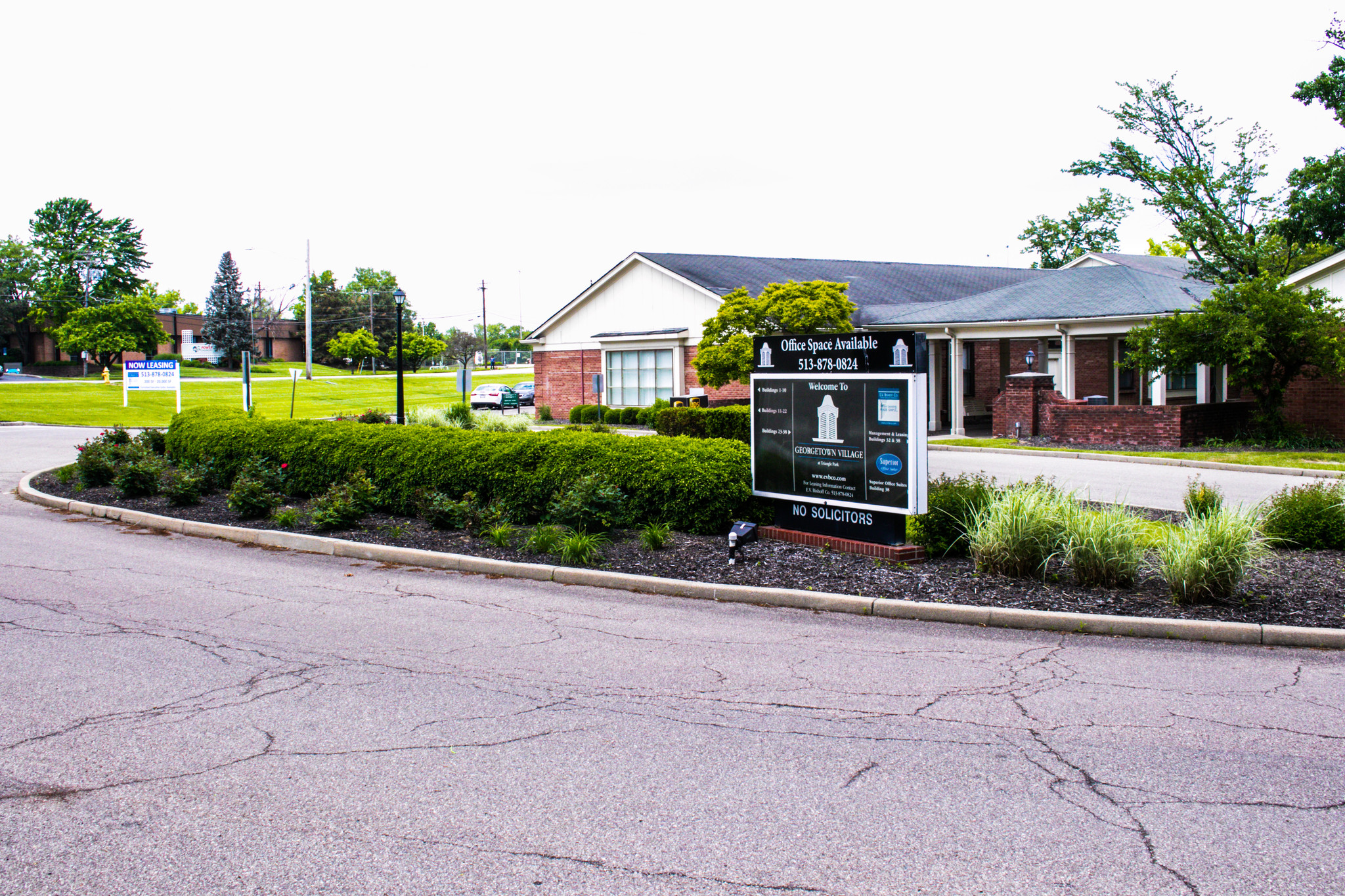 34-38 Triangle Park Dr, Cincinnati, OH for lease Building Photo- Image 1 of 11