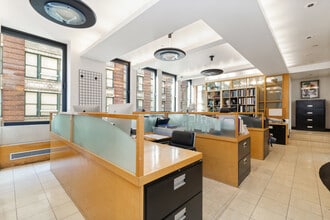 131 W 35th St, New York, NY for lease Interior Photo- Image 2 of 8