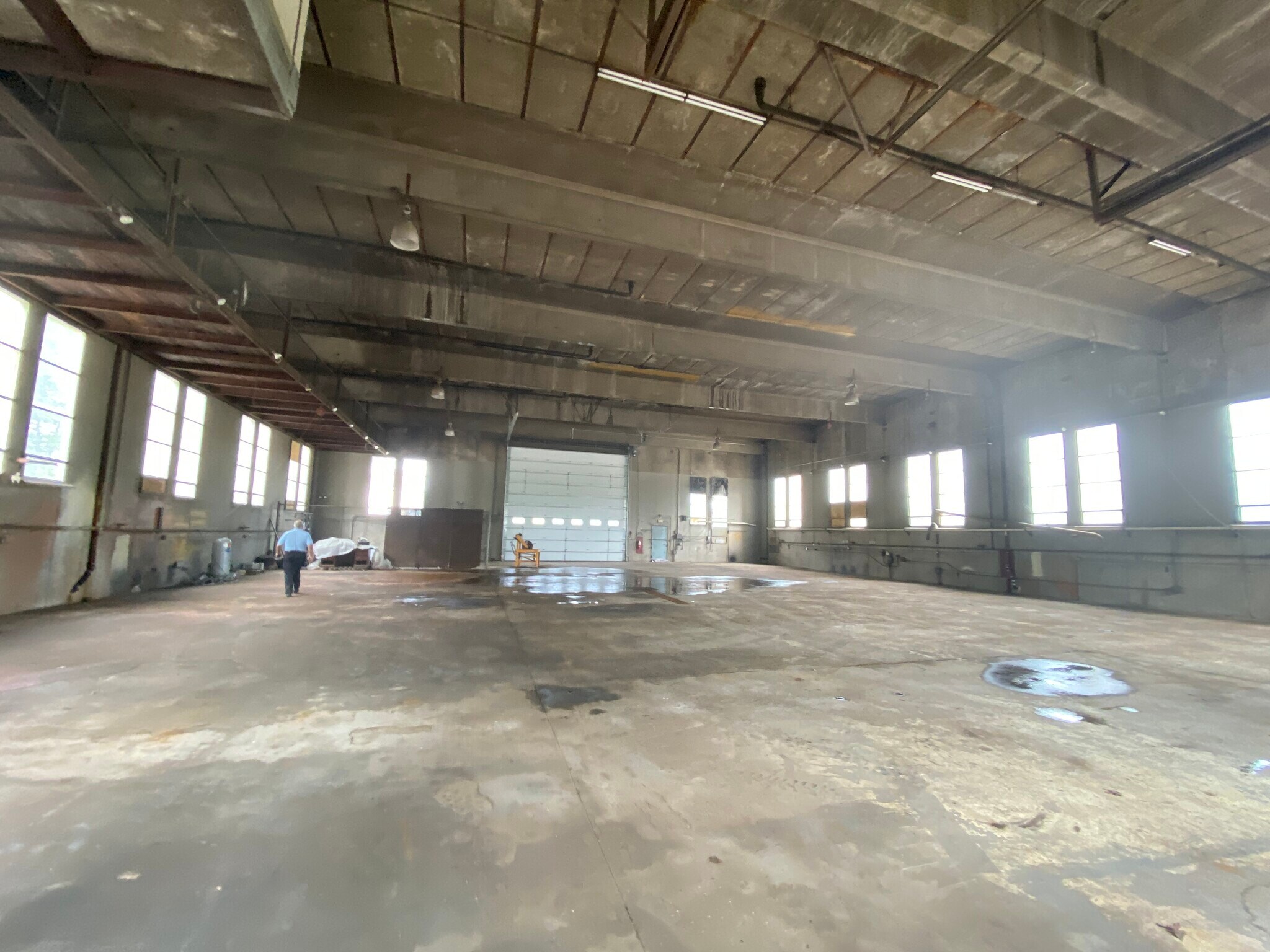 39 Hackett Hill Rd, Hooksett, NH 03106 Industrial for Lease