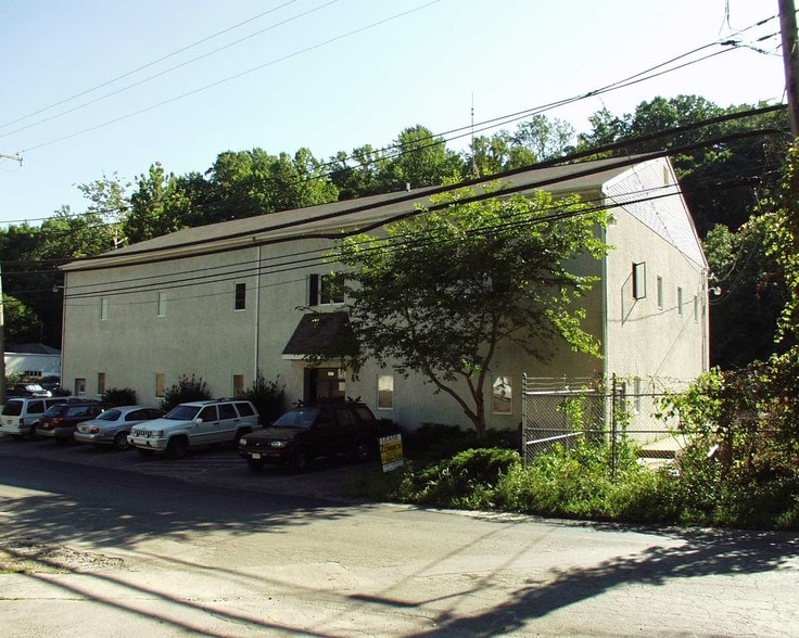 630 S Ridley Creek Rd, Media, PA for lease - Primary Photo - Image 1 of 5