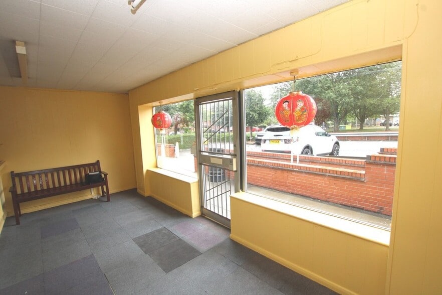 1-5 Linden Ave, Branston for lease - Interior Photo - Image 2 of 7