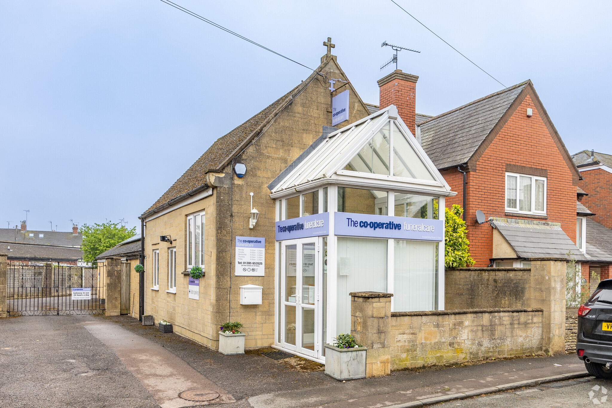3 City Bank Rd, Cirencester for sale Primary Photo- Image 1 of 1
