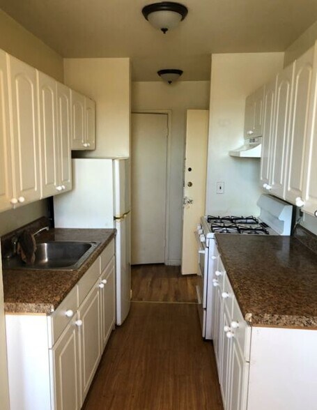 235 Grove St, Meriden, CT for sale - Building Photo - Image 3 of 3