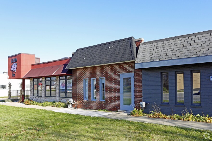 22424 Greater Mack Ave, Saint Clair Shores, MI 48080