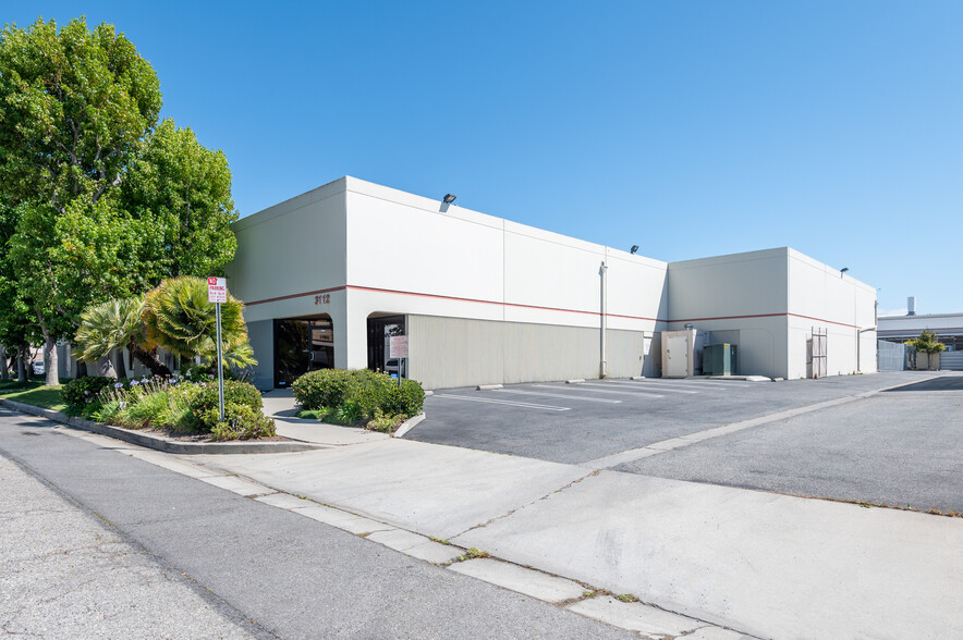 3102-3112 Kashiwa St, Torrance, CA for lease - Building Photo - Image 1 of 5