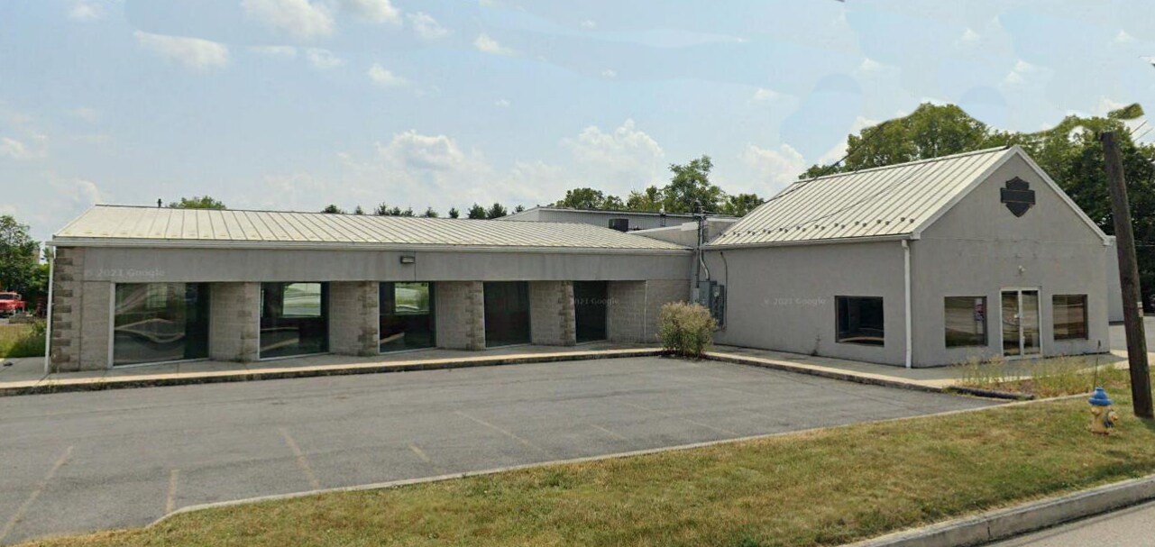 28 E Main St, New Kingstown, PA 17072