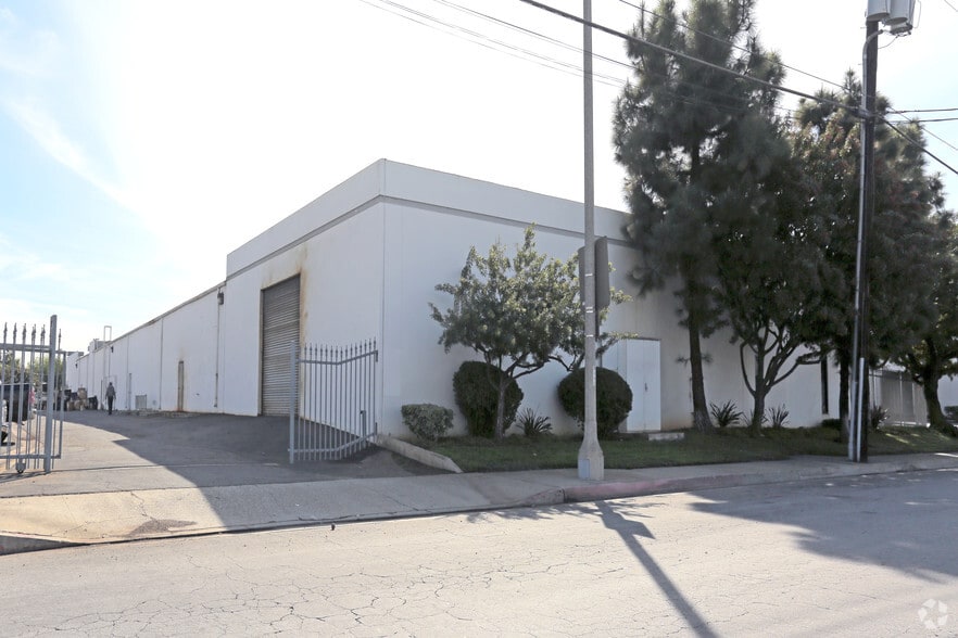 14010 Marquardt Ave, Santa Fe Springs, CA for lease - Building Photo - Image 2 of 3