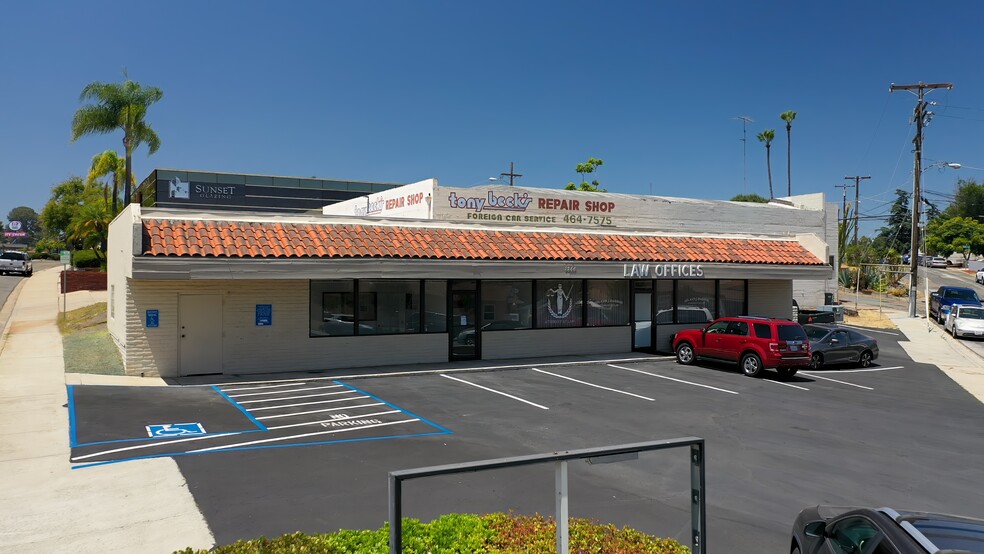 8844 La Mesa Blvd, La Mesa, CA for lease - Primary Photo - Image 1 of 5