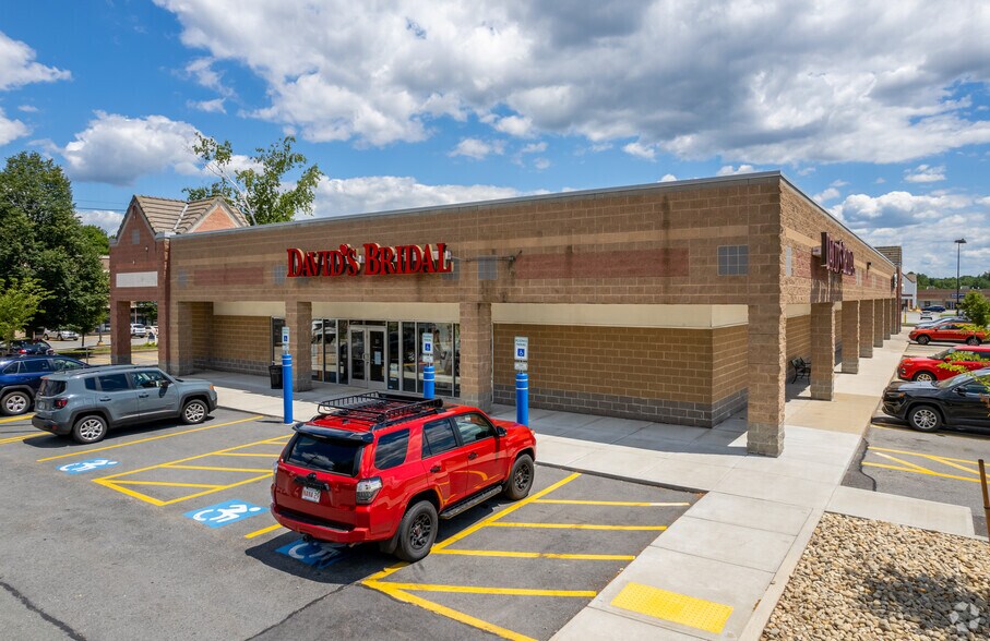 Daniel ster Hwy & Danf Rd, Nashua, NH 03060 ster Square