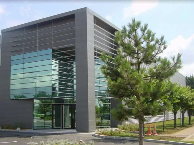 Flex in Bonneuil-sur-Marne for lease - Building Photo - Image 2 of 9