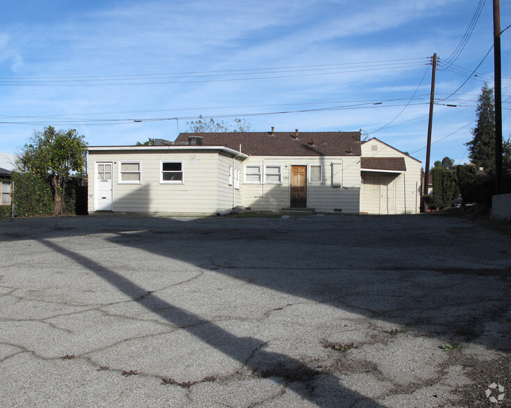 15843 Whittier Blvd, Whittier, CA for sale - Primary Photo - Image 1 of 1