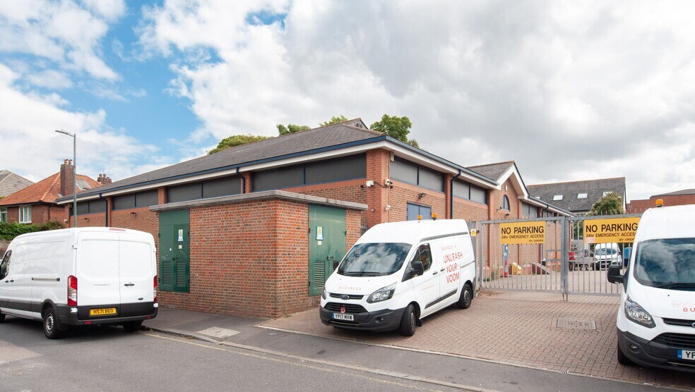 1 West St, Bexleyheath, DA7 4BQ