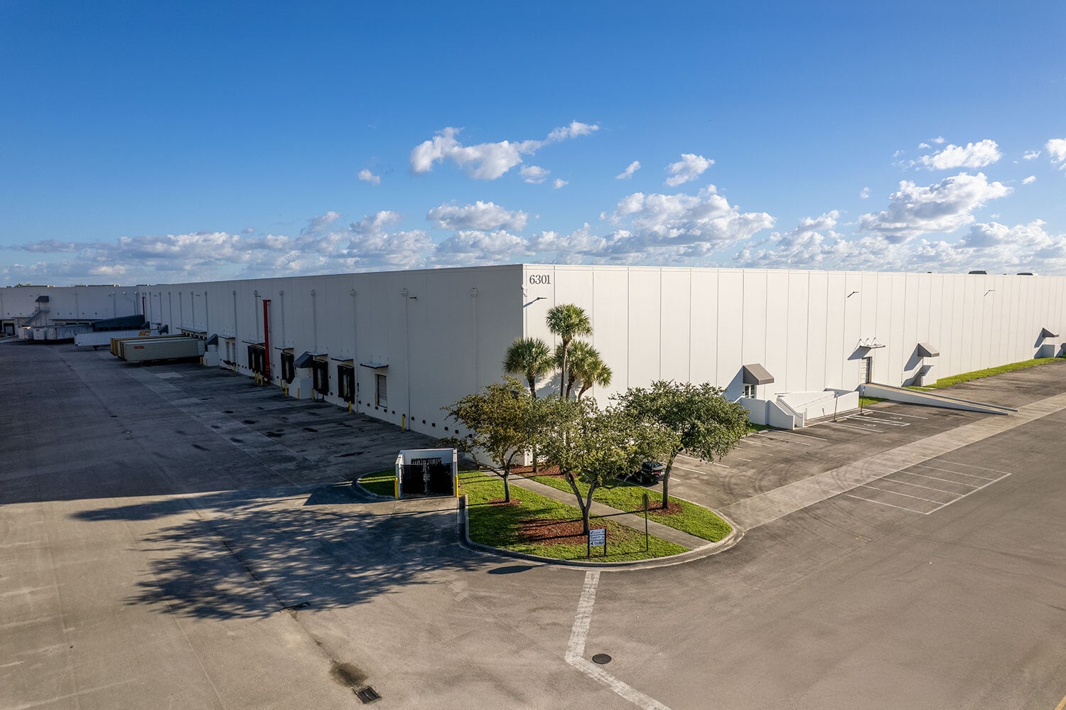 6301 E 10th Ave, Hialeah, FL for lease Building Photo- Image 1 of 2