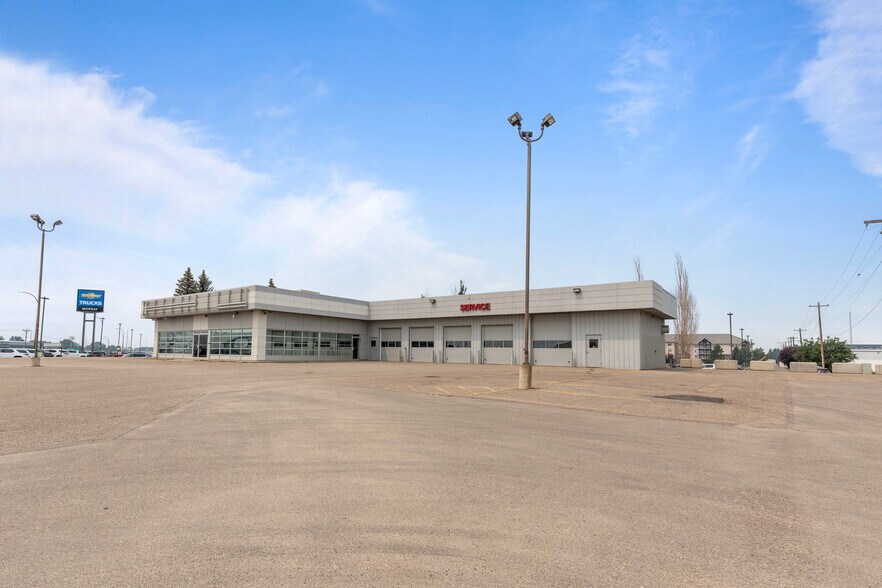 1276 Trans Canada Way SE, Medicine Hat, AB for sale - Primary Photo - Image 1 of 1