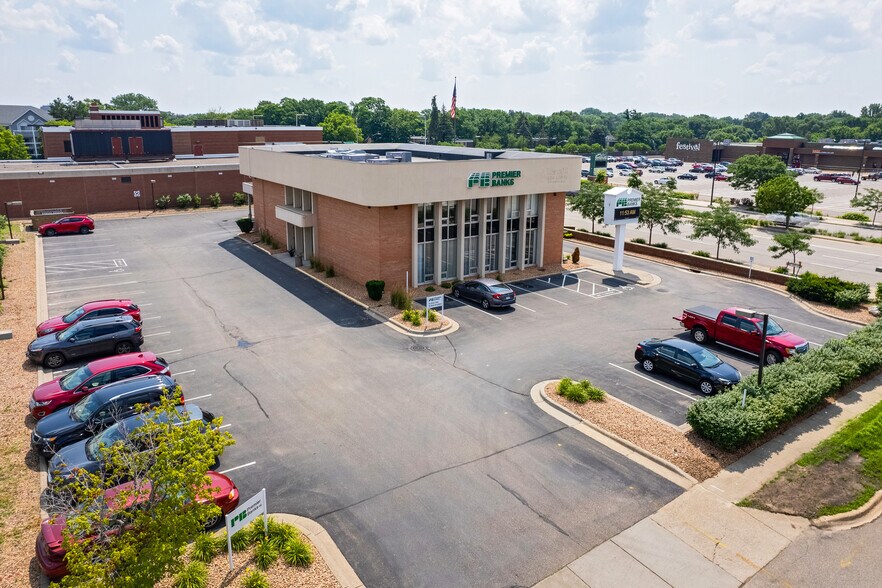 500 W 98th St, Bloomington, MN for lease - Building Photo - Image 1 of 15