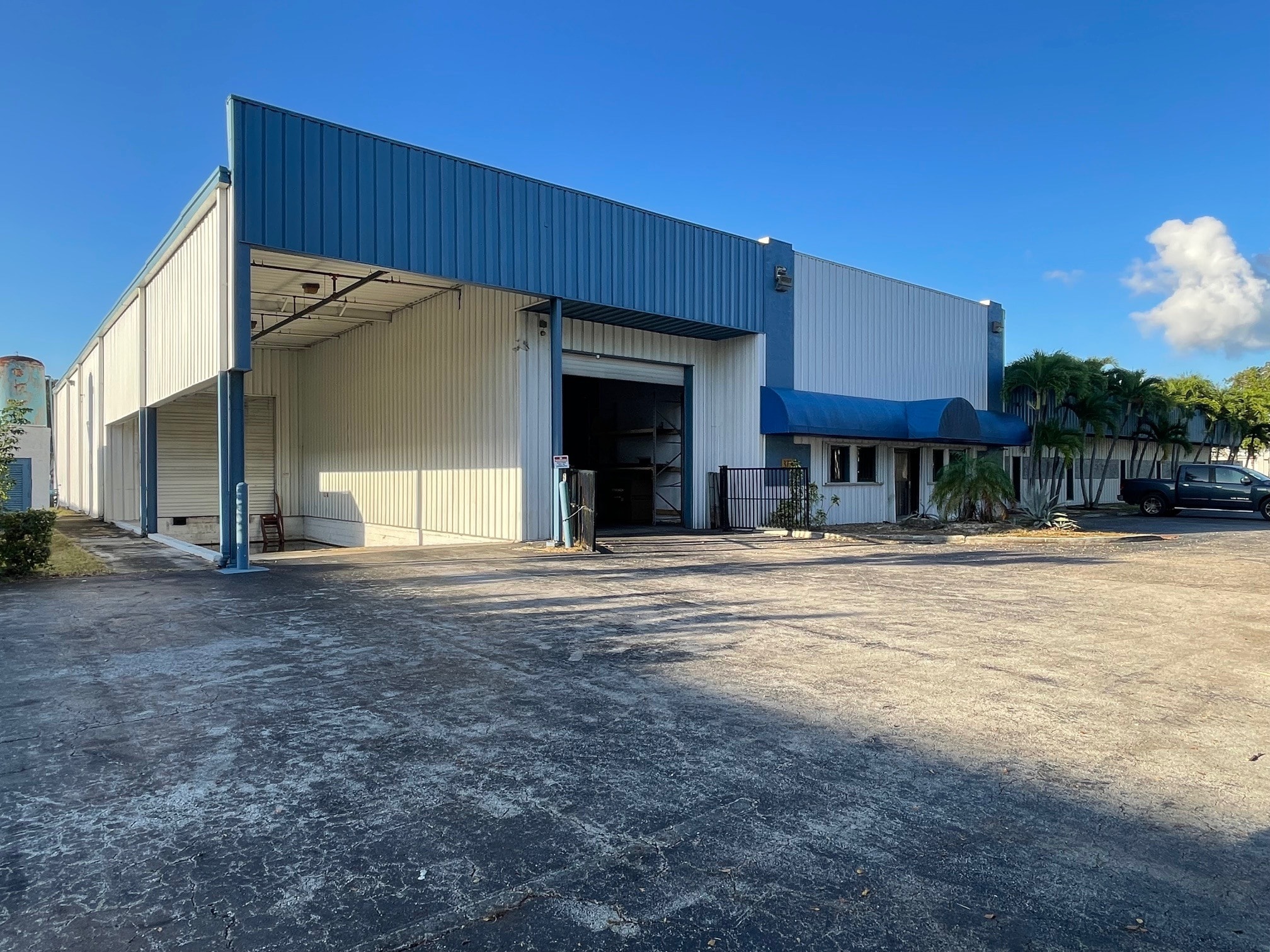 3750 Prospect Ave, Riviera Beach, FL for lease Building Photo- Image 1 of 11