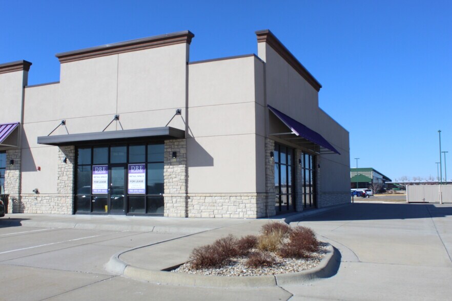 519 McCall Rd, Manhattan, KS for sale - Building Photo - Image 1 of 1