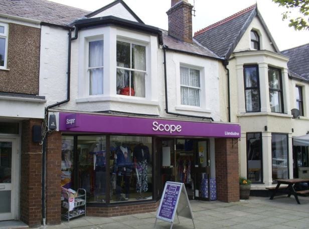 33 Madoc St, Llandudno for lease Primary Photo- Image 1 of 2