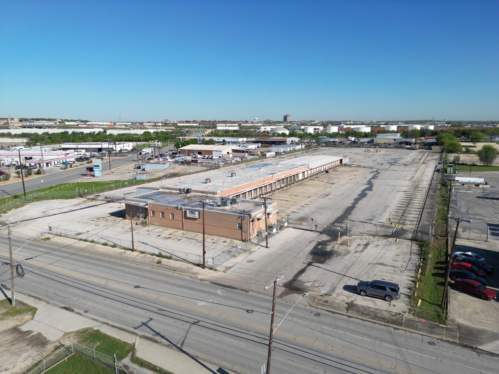 111 Gembler Rd, San Antonio, TX for lease Building Photo- Image 1 of 9