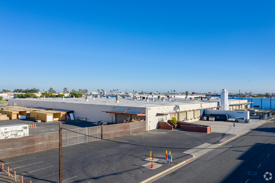 6623-6625 Washington Blvd, Los Angeles, CA for lease - Building Photo - Image 3 of 11