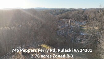 745 Peppers Ferry Rd, Pulaski VA - Duplex Property