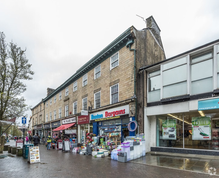34 Spring Gdns, Buxton for lease - Building Photo - Image 2 of 2