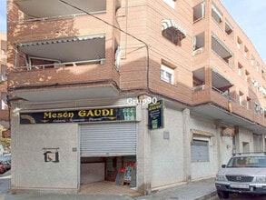 Retail in Lleida, Lérida for lease Interior Photo- Image 1 of 17