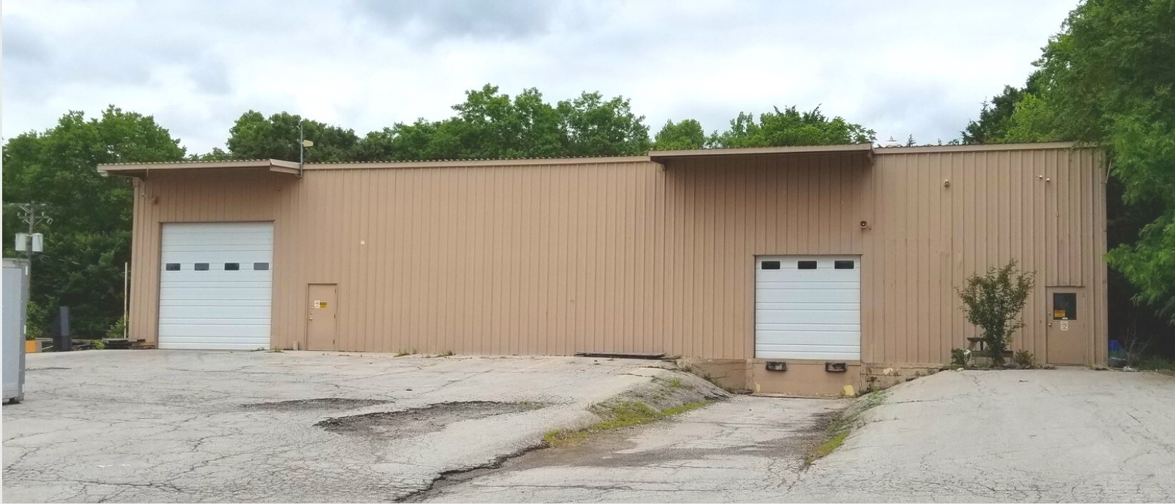 4000 Main St, Grandview, MO 64030