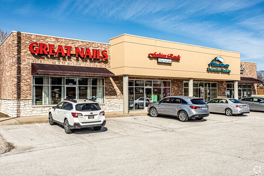 850-880 W Blue Ridge Blvd, Kansas City, MO for lease - Primary Photo - Image 1 of 4