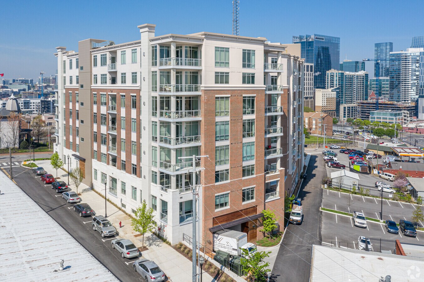 20 Rutledge St, Nashville, TN 37210 City Lights Fine Dining