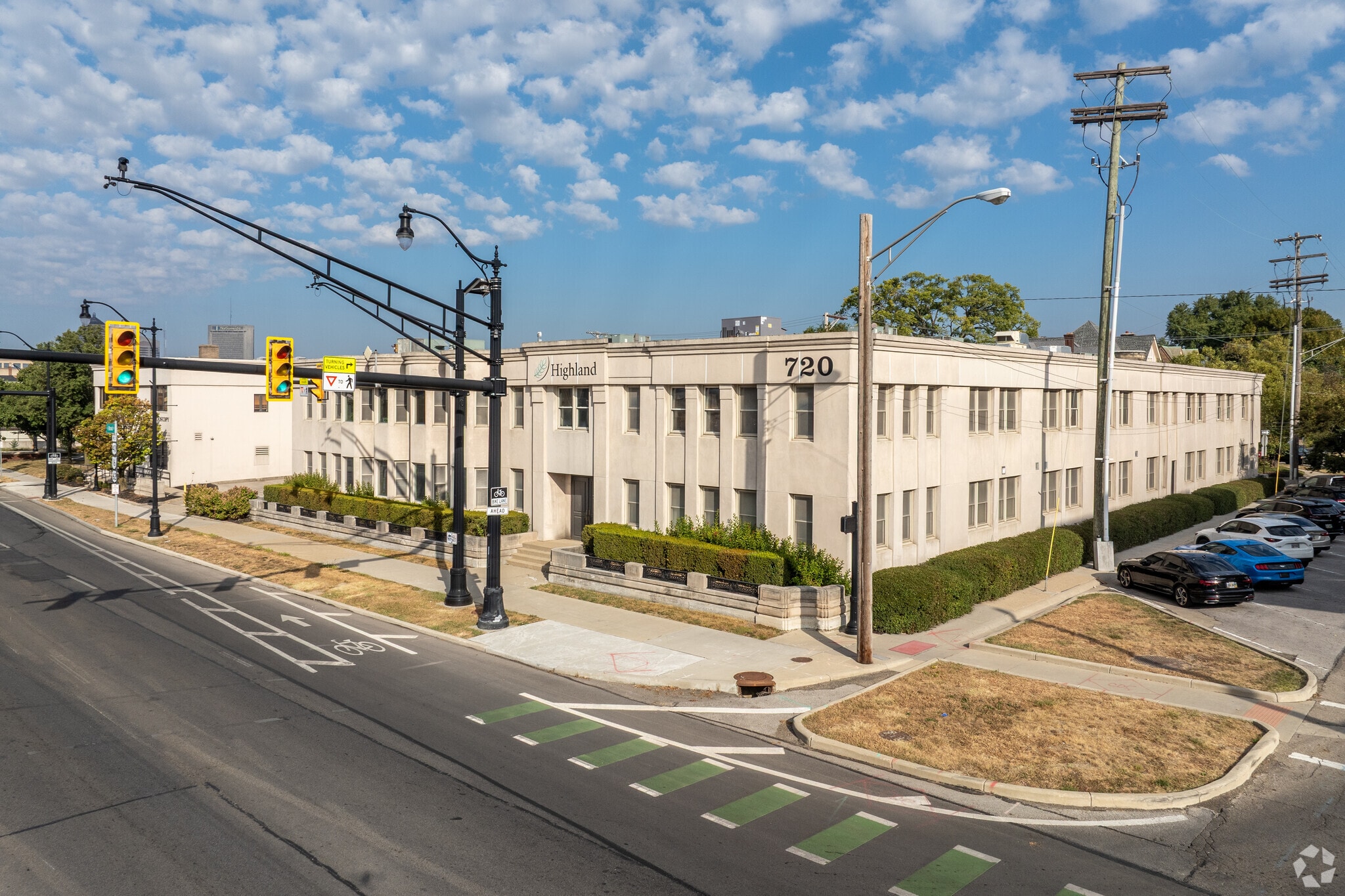 720 E Broad St, Columbus, OH for lease Building Photo- Image 1 of 18