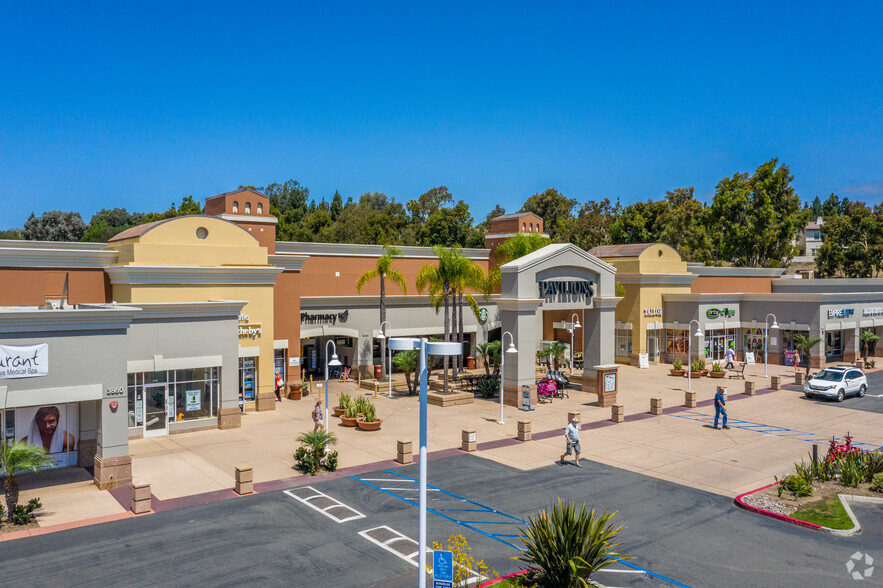 3804-3890 Valley Centre Dr, San Diego, CA for lease - Building Photo - Image 2 of 11