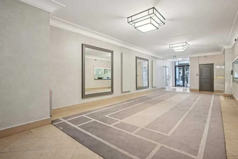 14-18 Rue Volney, Paris for lease - Lobby - Image 3 of 18