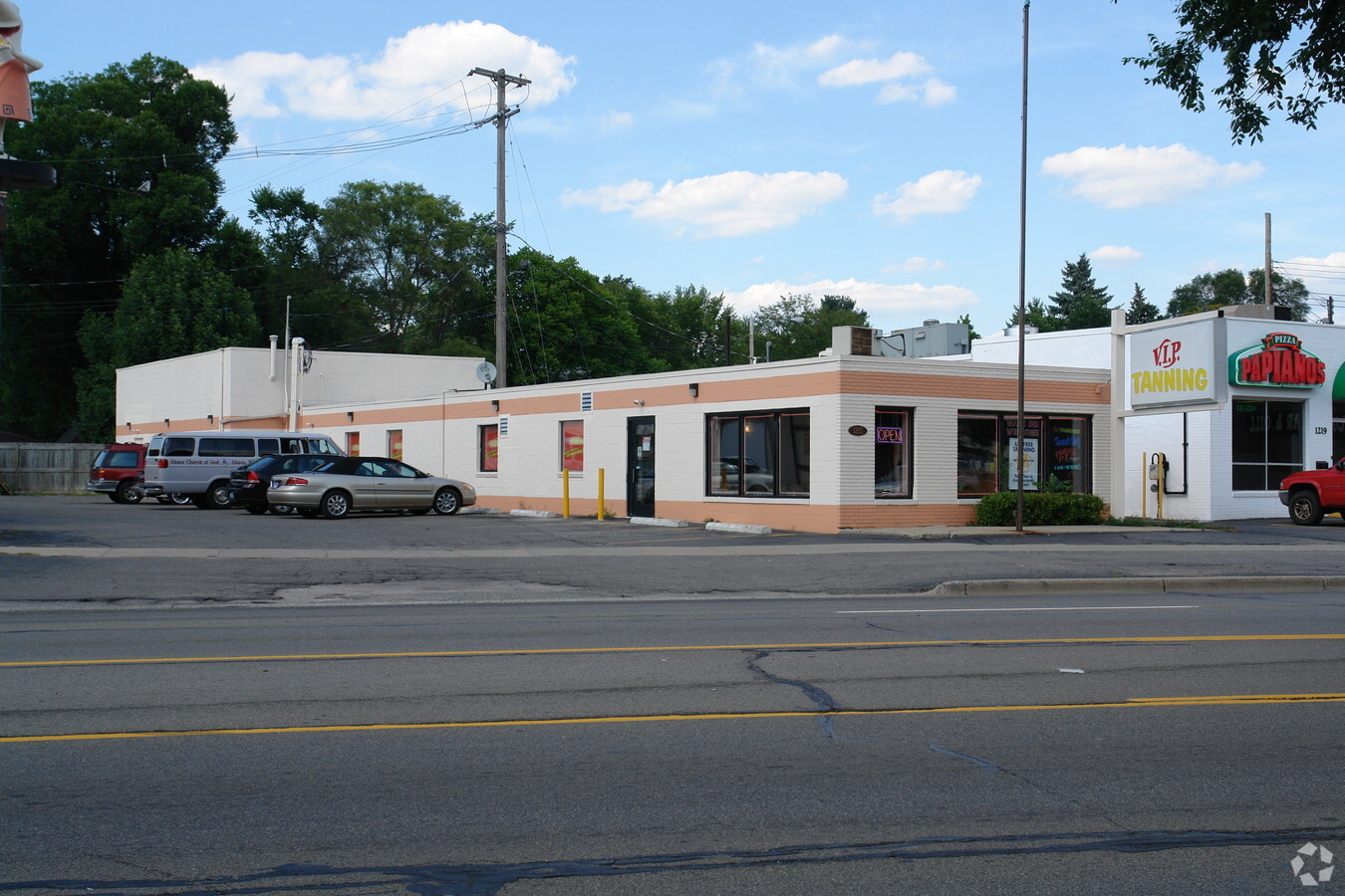 1215 E Grand River Ave East Lansing Mi 48823 Retail For Sale Loopnet