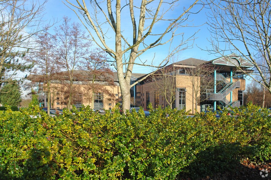 1650 Parkway, Fareham for lease - Building Photo - Image 2 of 9