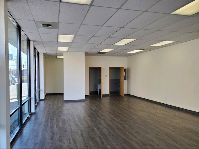 2445 4th Ave S, Seattle, WA for lease - Building Photo - Image 3 of 10